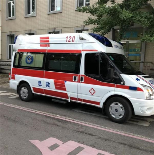 师宗选择我们的救护车出租,开启安心转院之旅