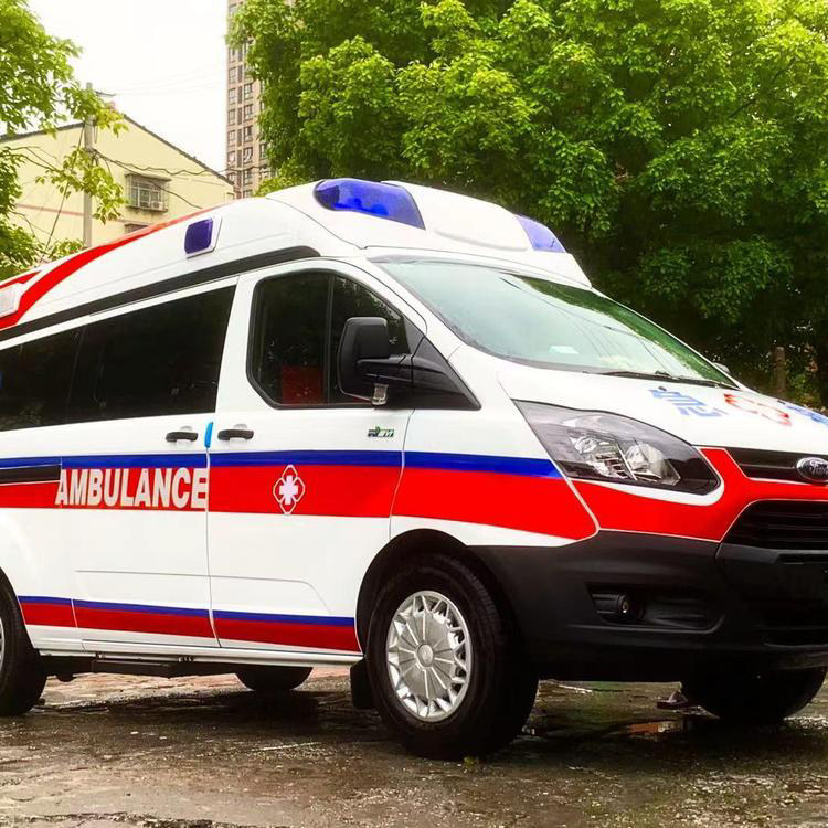 师宗跨省救护车出租护送返乡